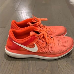 Nike fitsole running shoes women. Size 7